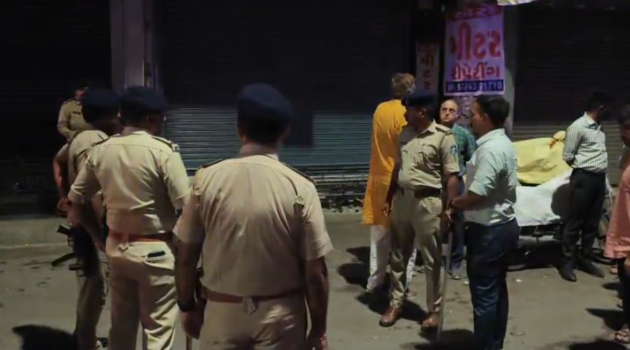 ગણેશજીની આગમનયાત્રા પર કાંકરીચાળા મામલે 7ને રાઉન્ડઅપ કરાયા