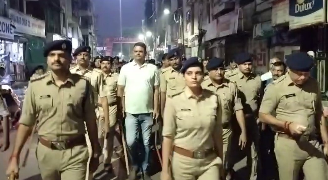 શહેરના ગણાતા તમામ સંવેદનશીલ ફૂટ પેટ્રોલિંગ યોજાયું