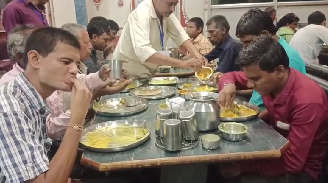 દિવ્યાંગ ભાઈ-બહેનો અને અંધજનો માટે વિશેષ ધાર્મિક યાત્રાનું આયોજન