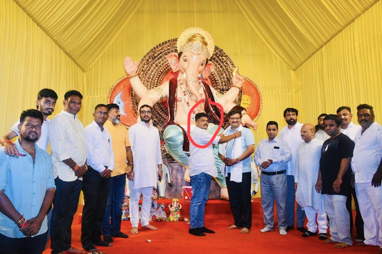 બુટલેગર સાગર ઠાકોર સાથે શહેર પ્રમુખનો ફોટો, ભાજપની આબરુની થઇ ધુળધાણી 