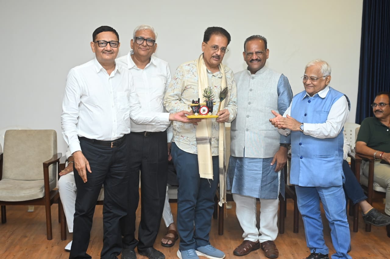 સમસ્ત વૈષ્ણવ વણિક પરિવારની નવી ઓફિસનું ભવ્ય ઉદ્ઘાટન પ્રસંગે નવીન UPSC/GPSC ભવનની જાહેરાત