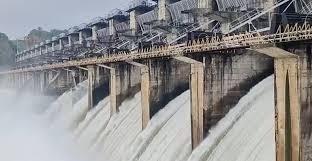 કડાણા ડેમના ૧૦ દરવાજા ૧.૮૨ મીટર ખોલી૧.૧૯ લાખ ક્યુસેક પાણી છોડાયું