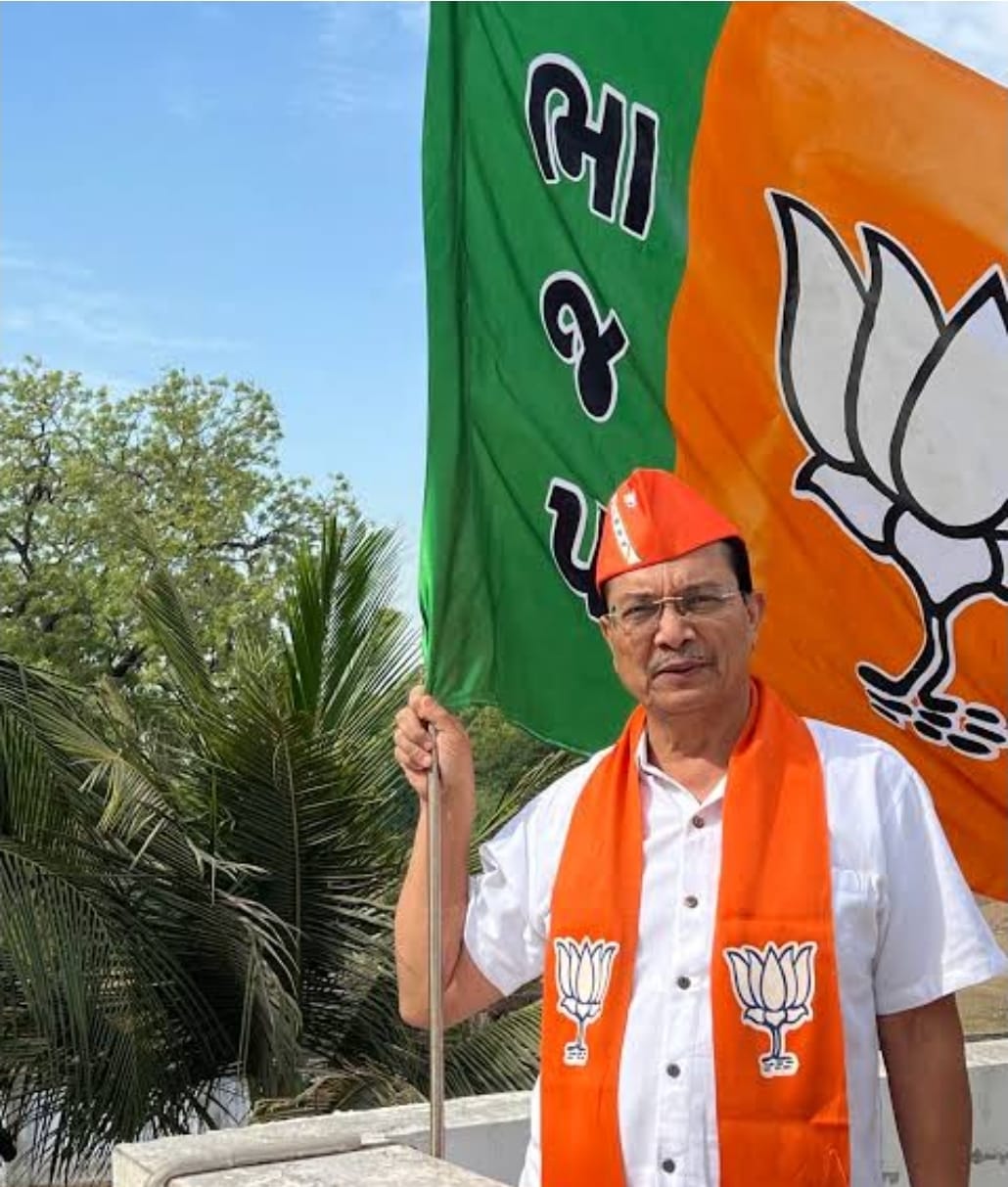 ગુરુદક્ષિણામાં ભાર્ગવ ભટ્ટને સેવા પખવાડિયાનાં ઇન્ચાર્જ