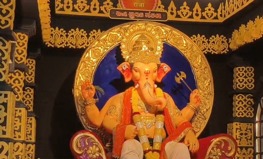 મહારાજા યુવક મંડળ ખાતે  બ્લડ ડોનેશન કેમ્પ અને મહાપ્રસાદી