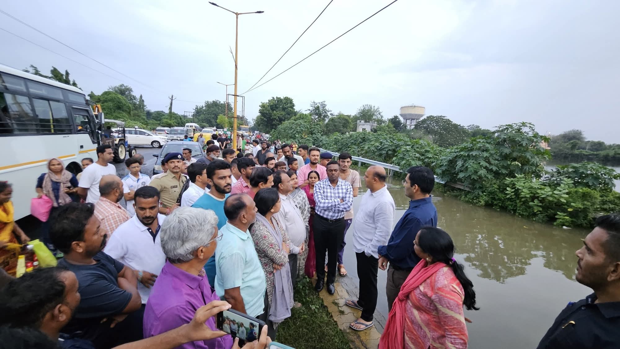 મ્યુનિસિપલ કમિશનર અરુણ મહેશ બાબુ વડોદરા માટે શુકનિયાળ નિકળ્યા.. હજી સુધી વડોદરા સલામત