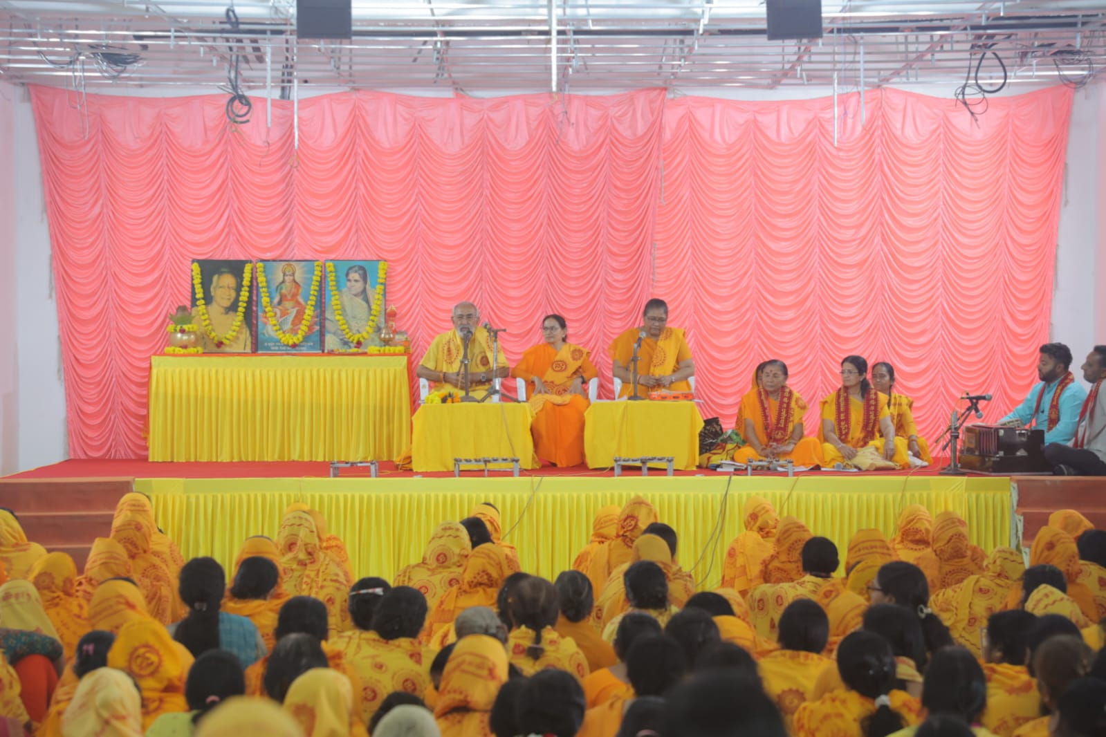 ગાયત્રી શક્તિપીઠ કાયાવરોહણ મા, સ્નેહસલીલા વિશ્વ વંદનીય માતા ભગવતી દેવી શર્માજીના મહાપ્રયાણ દિવસ વિશેષ શ્રદ્ધાસુમન અર્પણ