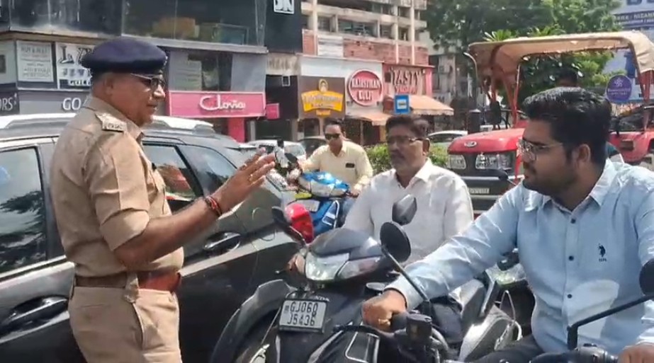 પોલીસ દ્વારા ફરજિયાત હેલ્મેટનો કાયદો અમલ કરવામાં આવશે