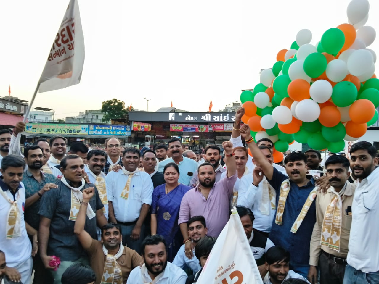 સરદાર સન્માન યાત્રાનું વડોદરામાં ભવ્ય સ્વાગત