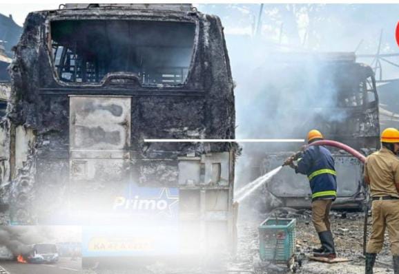 ચાલતી બસમાં અચાનક આગ લાગી 60થી વધુ પ્રવાસીના જીવ બચ્યા