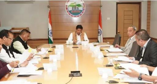 12માંથી 8 મંત્રીઓએ પોતાના પદ પરથી રાજીનામા આપ્યા : નવા મંત્રીઓ આજે સાંજે શપથ લેશે