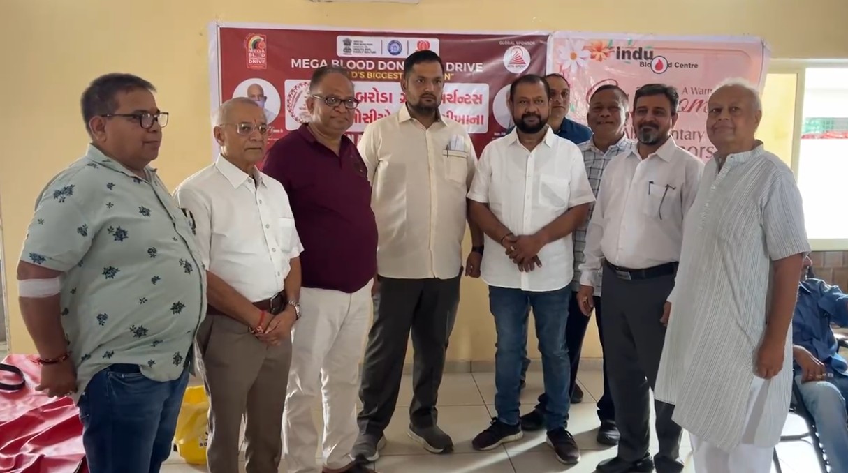 હાથીખાના ખાતે બરોડા ગ્રેઇન મર્ચન્ટ એસોસિએશન દ્વારા રક્તદાન અમૃત મહોત્સવ 2.0