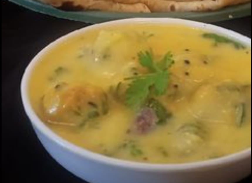 અવનવી વાનગી :  ડપકા કઢી બનાવવાની રીત