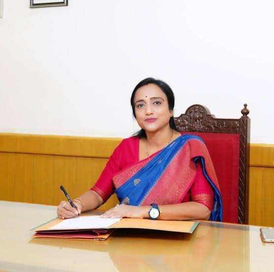 મનમાની કરનાર મેયરને વારંવાર મનાવે કોણ ?