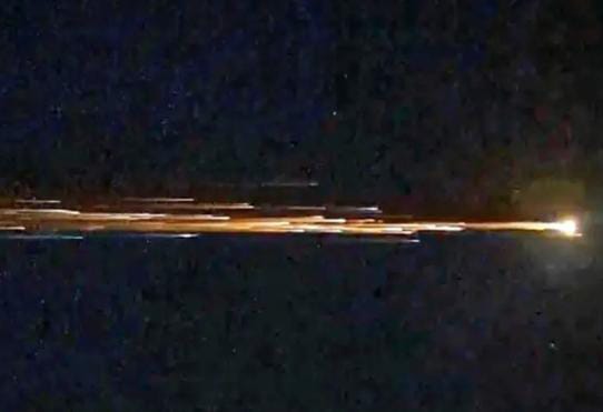 એનસીઆરના નિવાસીઓએ આકાશમાં એક તેજસ્વી પ્રકાશ જોયો