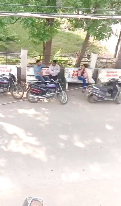 હરણી બોટકાંડનાં ભોગ બનેલા પરિવારોને તથા મદદ કરનારાઓને, નજર કેદ / હાઉસ એરેસ્ટની સજા !