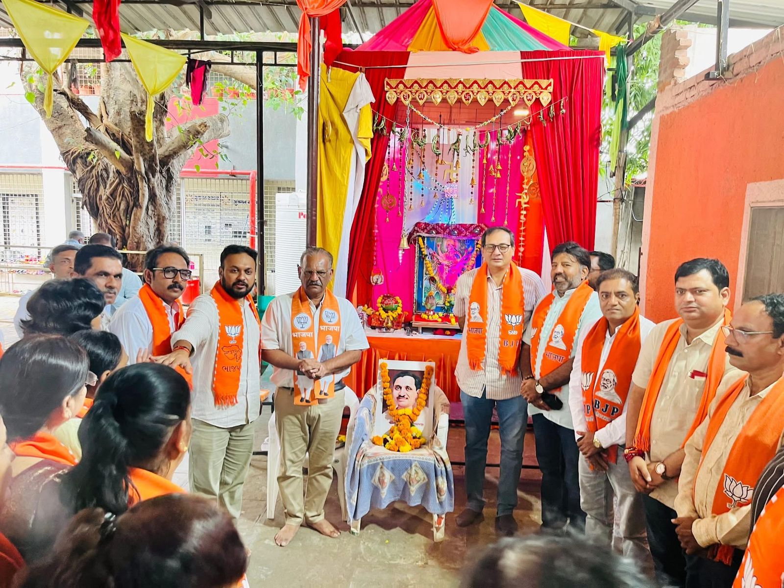 અકોટા વિધાનસભામાં પંડિત દિનદયાળ ઉપાધ્યાયની જન્મજયંતિ પ્રસંગે સેવા પખવાડિયા કાર્યક્રમ