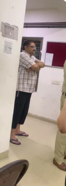 જાહેર સેવકનું દારુનુ સેવન કરવું તે જ મોટો શિસ્ત ભંગ, વિજય વૈરાગીની માત્ર બદલી કરાઈ, સસ્પેન્ડ ક્યારે કરાશે 