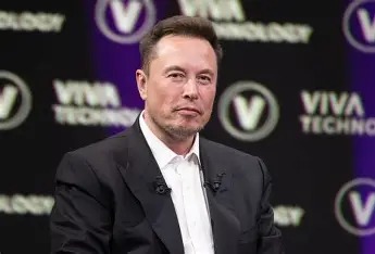 ઈલોન મસ્ક 500 અબજ ડૉલરની નેટવર્થવાળા પ્રથમ વ્યક્તિ બન્યા