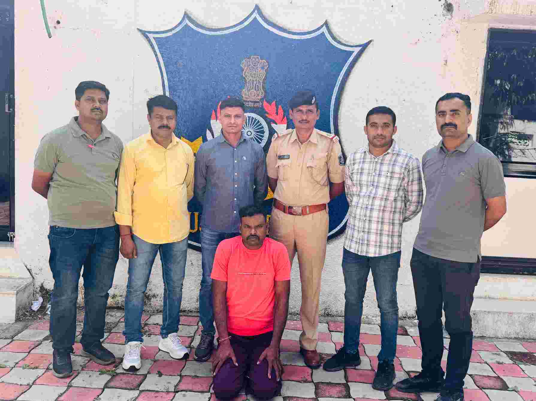 વાઘોડિયા પોલીસ દ્વારા રીઢા ઘરફોડીયા ભરત મંડોળની ધરપકડ