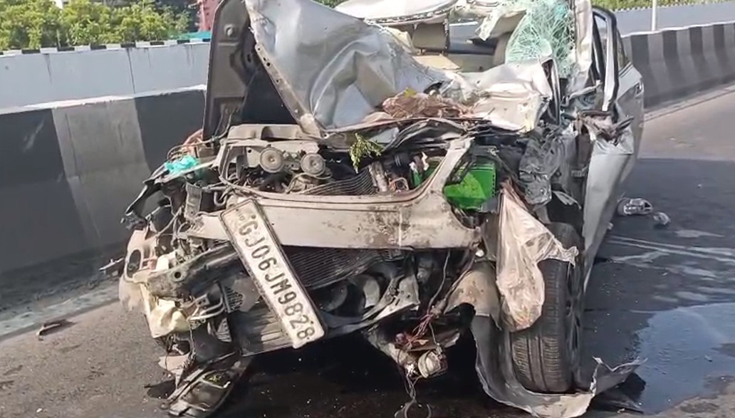 શહેરના પંડયા બ્રિજ પર ત્રીપલ અકસ્માત સર્જાયો