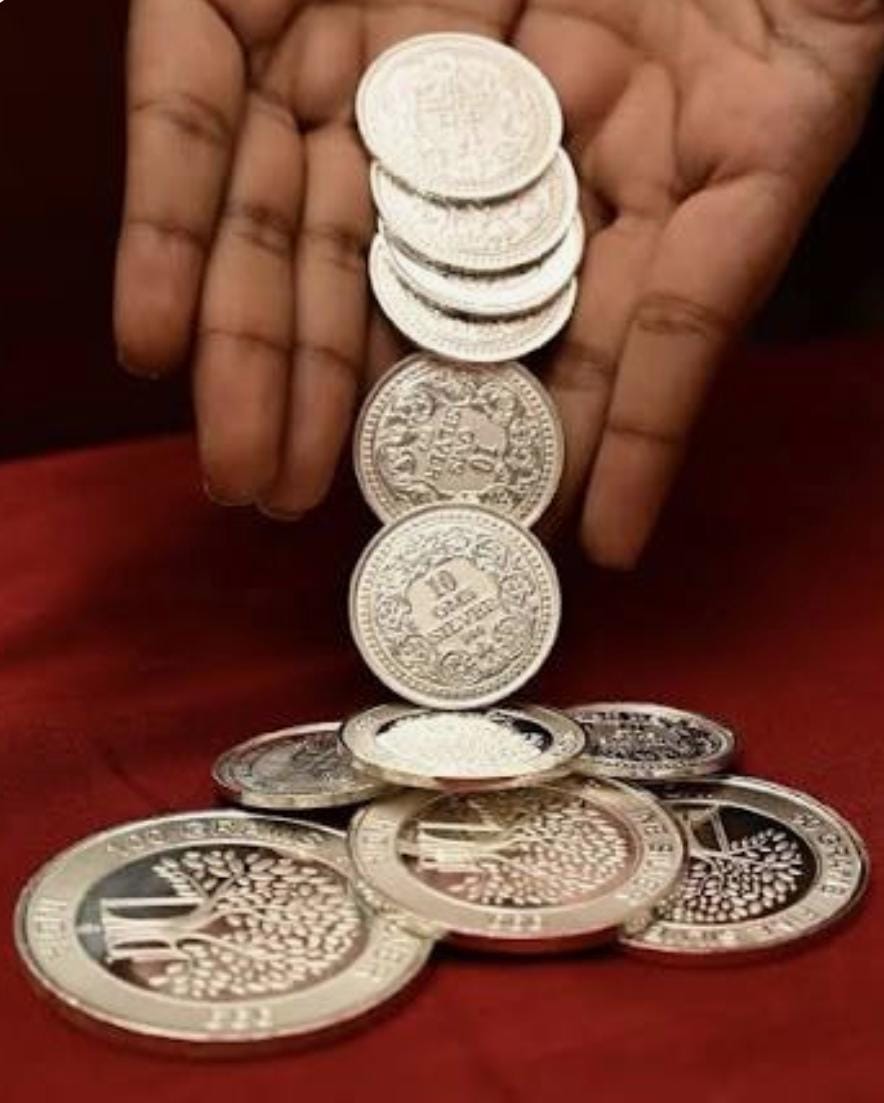 બજારમાંથી લગભગ ગાયબ થઈ ગઈ ચાંદી પ્રતિ કિલોનું 20,000 રૂપિયાનું પ્રીમિયમ