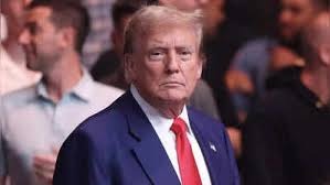 ટ્રમ્પે કહ્યું કે, જો તે હથિયાર નહીં મૂકે તો અમે તેમને હથિયાર મૂકાવી દઇશું. હમાસે  શસ્ત્રો હેઠા મૂકી દે!