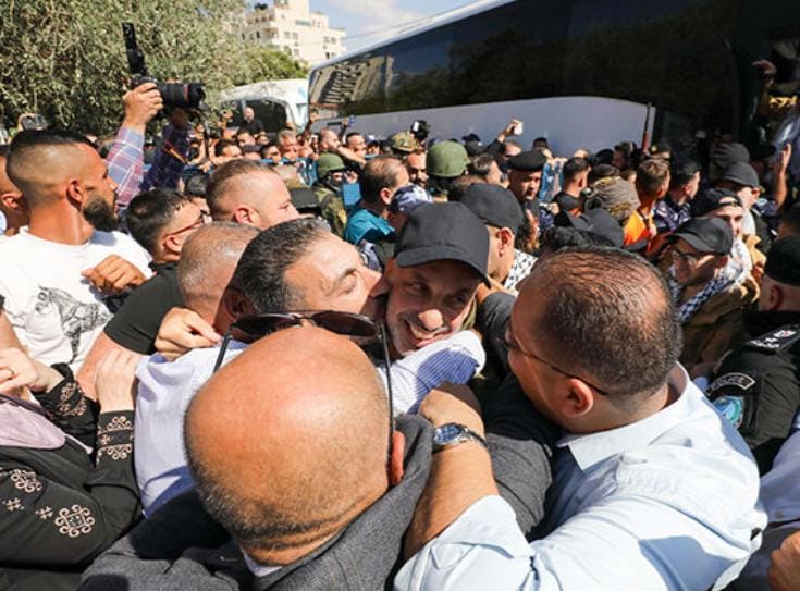 હમાસના શસ્ત્રધારી કમાન્ડરોએ 8 લોકોની જાહેરમાં હત્યા કરી શાંતિ કરારનો ભંગ