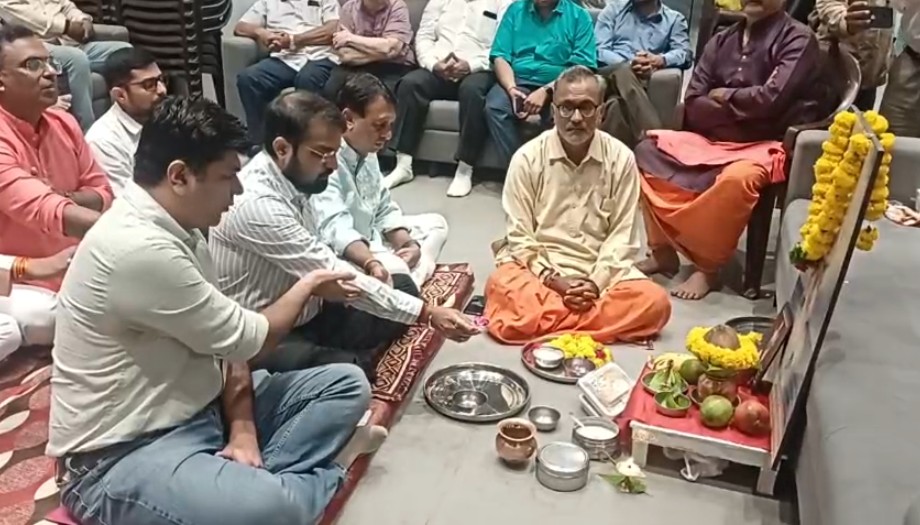 નમો કમલમ્ ભાજપા કાર્યાલય ખાતે ધન્વંતરી પૂજનનું આયોજન કરવામાં આવ્યું