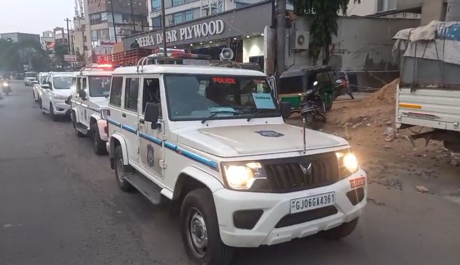 એકતા દિવસની ઉજવણી અને પીએમ મોદીના કાર્યક્રમને લઈ શહેર પોલીસ વિભાગ દ્વારા મોકડ્રિલ યોજવામાં આવી