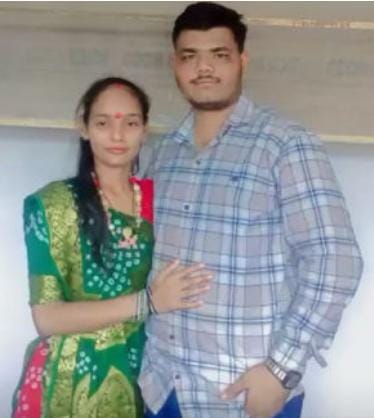 પતિએ પત્ની પર જાહેરમાં છરી વડે હુમલો કર્યો