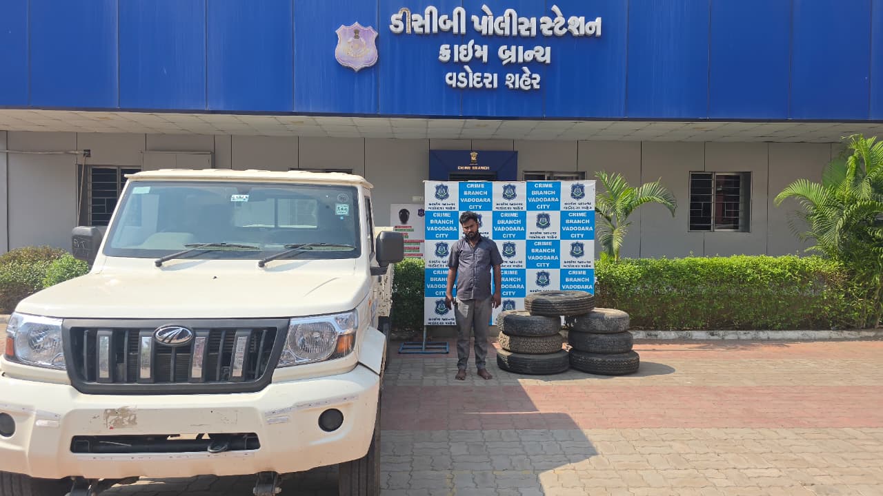 રોડ સાઈડમાં પાર્ક કરેલી ગાડીઓને ટાર્ગેટ કરી સ્પેર વ્હીલોની ચોરી કરનાર શખ્સ ઝડપાયો