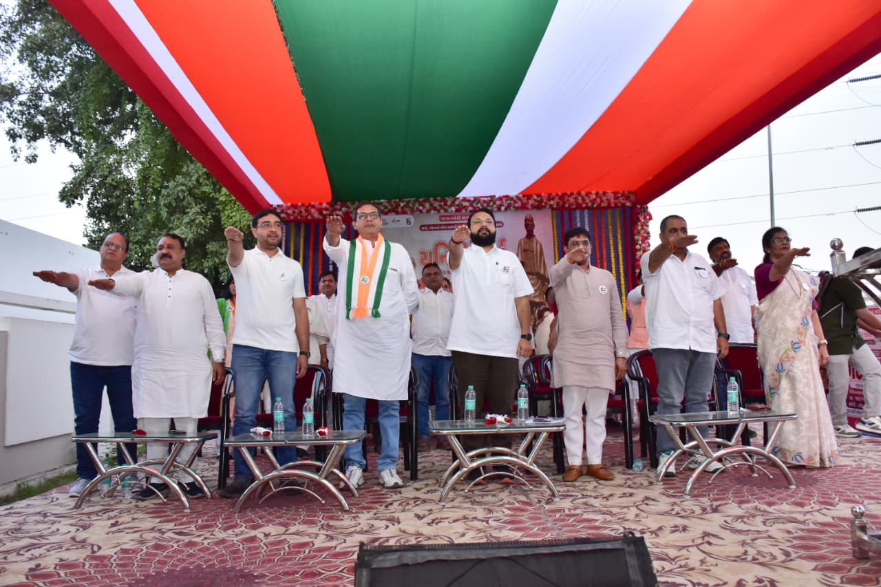 અકોટામાં સરદાર @150 અંતર્ગત એકતા પદયાત્રા સાથે રાષ્ટ્રભક્તિનો જુસ્સો છલકાયો