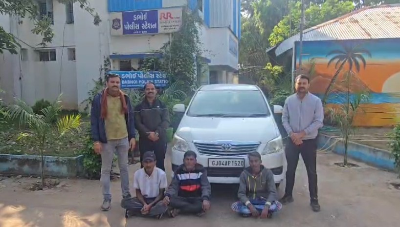 ડભોઇ તાલુકાના પણસોલી પાસે કારમાં રૂા.૪.૧૬ લાખના દારૂ સાથે ૩ ઈસમો ઝડપાયા