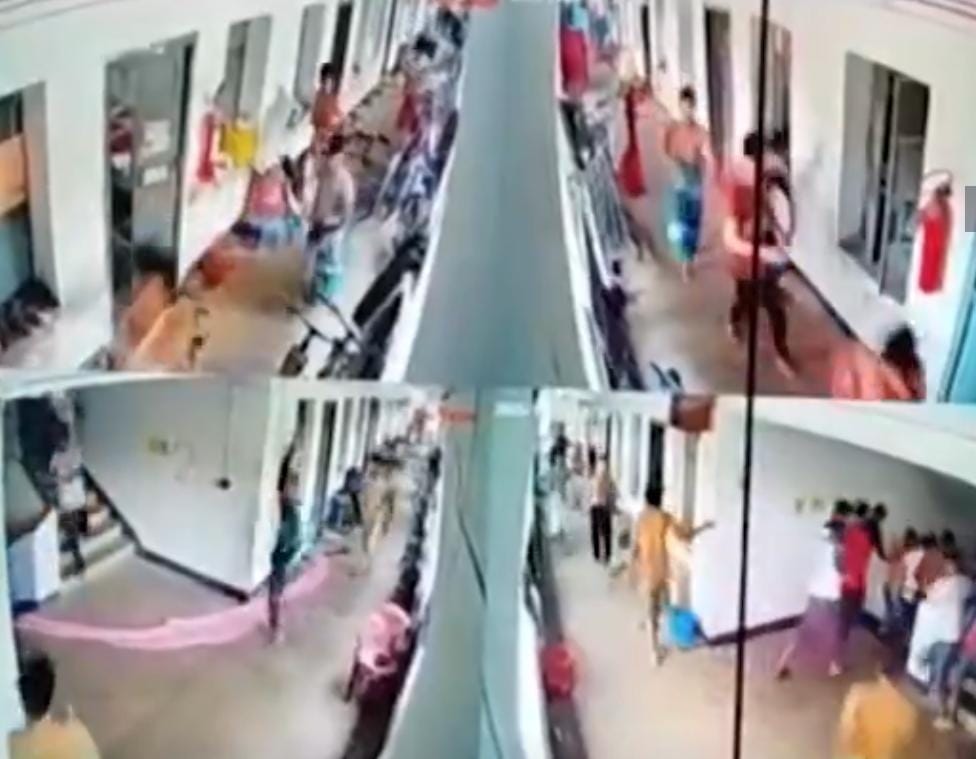 બાંગ્લાદેશની રાજધાની ઢાકાની આસપાસના વિસ્તારો શુક્રવારે સવારે 5.7ની તીવ્રતાના શક્તિશાળી ભૂકંપ આવ્યો 