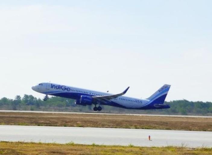 ઉત્તરાખંડના ઋષિકેશ નજીક પક્ષી અથડાતાં વિમાનને નુકસાન થયું