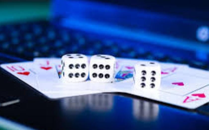 વારસિયામાં જુગાર રમતી ૧૫ મહિલાઓે ઝડપાઈ