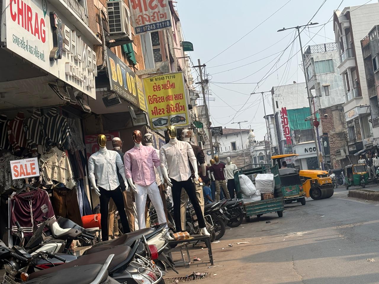 શું શહેરના લહેરીપુરા દરવાજા થી પાણીગેટ દરવાજા વચ્ચેના ગેરકાયદેસર દબાણો દૂર કરશે પાલિકા?