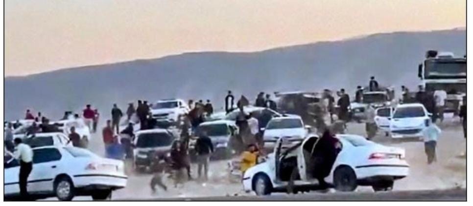 ઈરાનના કીર અને કાર્ઝિન કાઉન્ટીઓમાં શાસન વિરોધી વિરોધ પ્રદર્શનો ફાટી નીકળ્યા