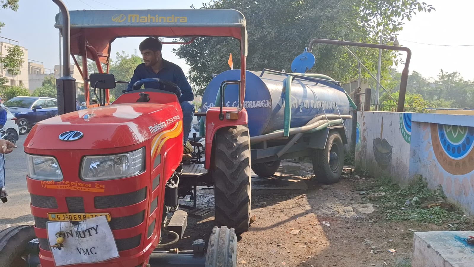 નપાણીયા અને ભ્રષ્ટ અધિકારીઓને કારણે, પાણી ચોરી કરનારા માફિયાઓ બેફામ