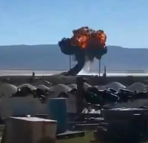 કેલિફોર્નિયાના ટ્રોના એરપોર્ટ પાસે એલીટ 'થંડરબર્ડ્સ સ્ક્વોડ્રન'નું F-16 ફાઇટર જેટ ક્રેશ 