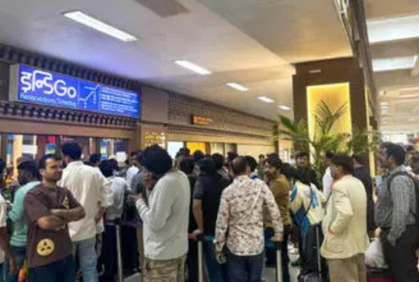 ઈન્ડિગો સંકટ વચ્ચે રેલવે વિભાગનો મોટો નિર્ણય સાબરમતી-દિલ્હી વચ્ચે દોડશે સ્પેશિયલ ટ્રેન 