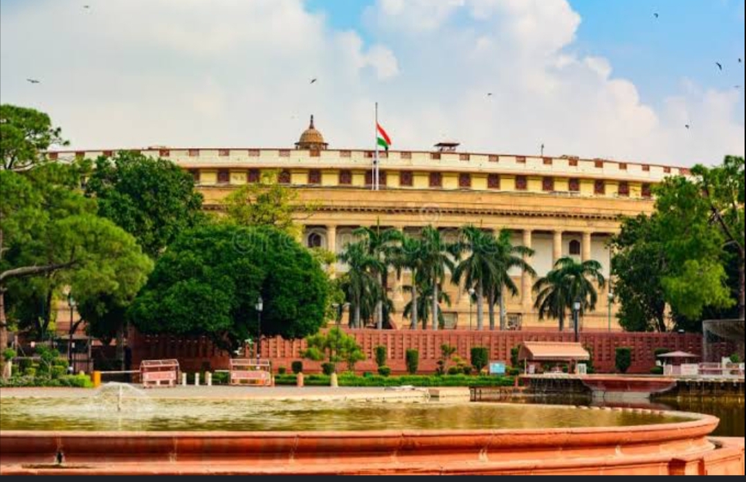 સંસદમાં રાઈટ ટૂ ડિસ્‍કનેક્‍ટ બિલ ૨૦૨૫ રજૂ કર્યું   રજાના દિવસે કામ સંબંધિત ટેલિફોન કોલ અને ઇમેઇલથી ડિસ્‍કનેક્‍ટ થવાનો અધિકાર મળશે