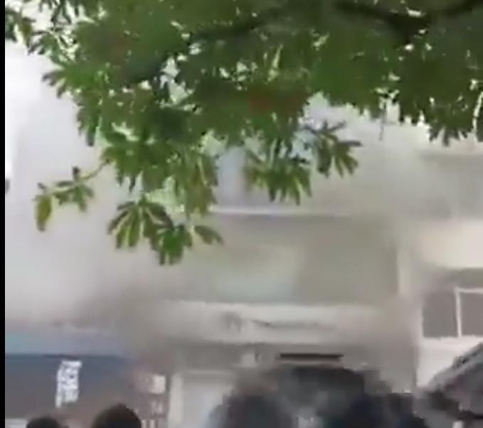 જકાર્તામાં એક સાત માળની ઓફિસ બિલ્ડિંગમાં ભયાનક આગ : 20 લોકોનાં મોત