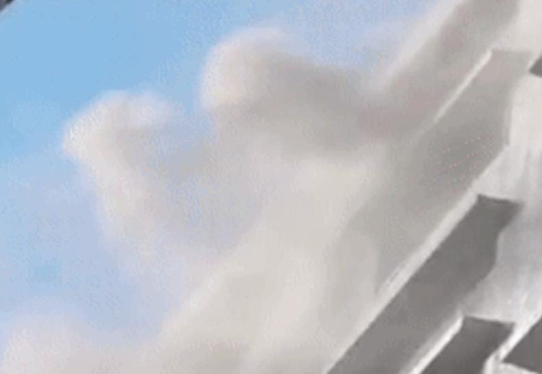 પર્વત પાટિયા વિસ્તારમાં આવેલા રાજ ટેક્સટાઇલ માર્કેટમાં ભીષણ આગ: ફાયર બ્રિગેડની 22 જેટલી ગાડીઓ ઘટનાસ્થળે પહોંચી