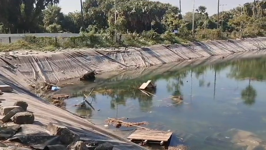 નવલખી કૃત્રિમ તળાવની સફાઈ જેવી સુવિધાઓ બાબતે પાલિકા નિષ્ફળ 