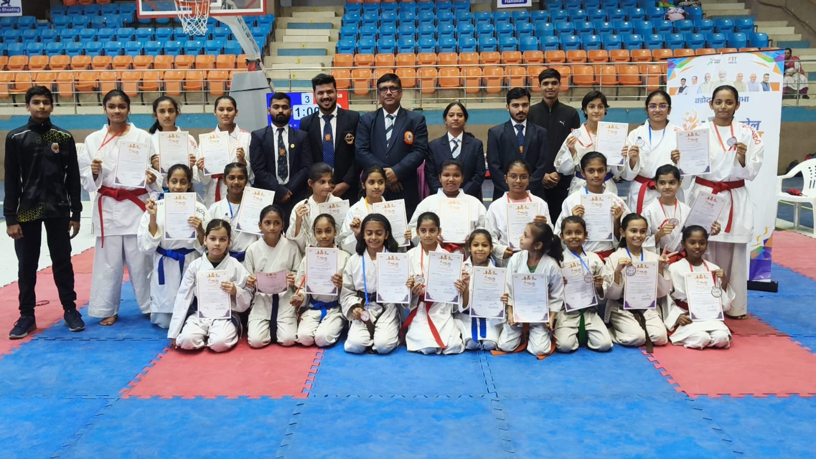 સાંસદ ખેલ સ્પર્ધા અંતર્ગત સમા સ્પોર્ટ્સ કોમ્પ્લેક્સ ખાતે ત્રણ દિવસીય કરાટે સ્પર્ધાનું ભવ્ય આયોજન
