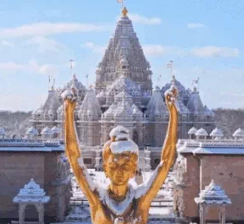 ન્યૂજર્સી અક્ષરધામ મંદિરનો આસપાસનો વિસ્તાર બરફની સફેદ ચાદરથી ઢંકાઈ ગયો