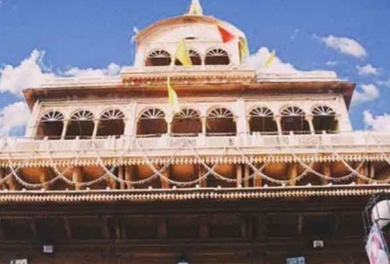 સુપ્રસિદ્ધ ઠાકુર બાંકે બિહારી મંદિરમાં  પગાર ન મળતા રસોઈયાએ ભોગ તૈયાર ન કર્યો