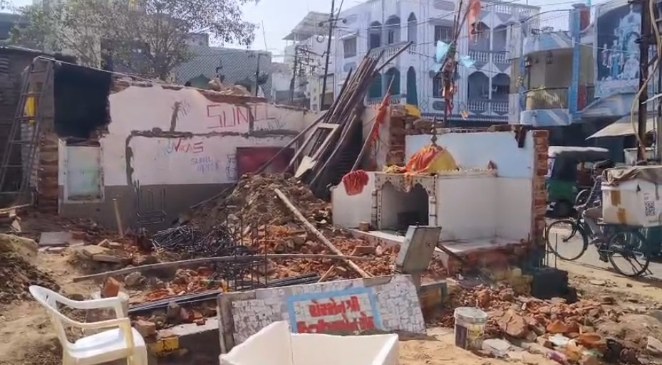 નવાપુરામાં બૉમ્બ જેવો પદાર્થ મળી આવતા દોડ ધામ