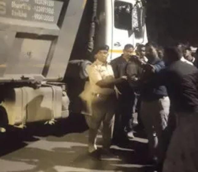 ડમ્પર ચાલકે ટક્કર મારતા યુવતીનું ગંભીર ઈજા થવાથી ઘટનાસ્થળે જ કરૂણ મોત